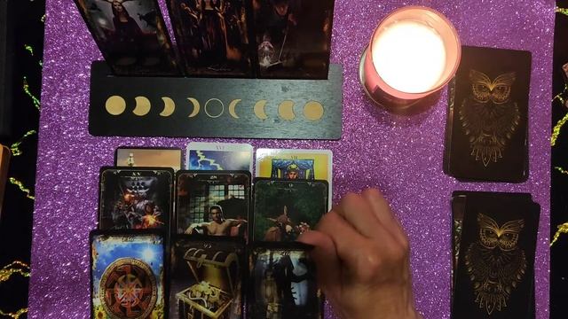 КТО ИЗ РОДСТВЕННИКОВ НА ВАС МАГИЧИТ?#ведьма #tarot #magic #враг #путь #карма смотреть онлайн