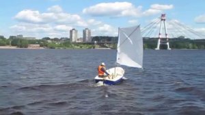 Гребная лодка "Пелла" с парусом 3