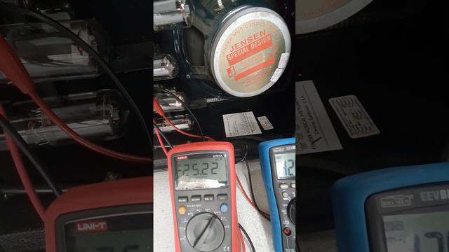 Fender Twin Reissue Biasing (DIY Probe) смотреть онлайн