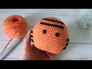Процесс создания тигренка крючком. Амигуруми