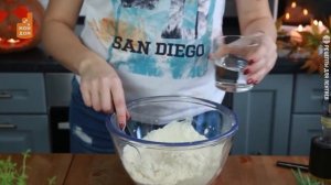 Испугать, удивить и чтобы вкусно было: блюда на Хэллоуин