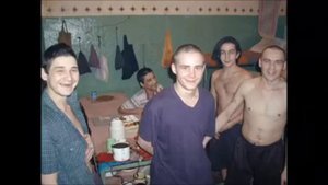 Жизнь на зоне Смотрящий Петух Как живут в русских тюрьмах