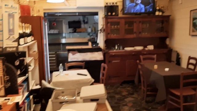 ЕДА. Что едят в тратториях Италии на ОБЕД. Итальянская кухня. Пляж "Одесса" в Лигурии. ВЛОГ смотреть онлайн