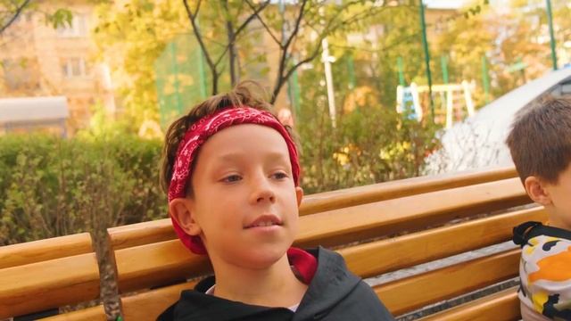 Орео Вероника уезжает навсегда! Друзья не хотят ее отпускать.