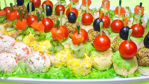 Закуски на праздничный стол - 3 вкусных рецепта!