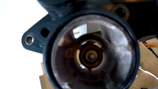 Блок термостата Шкода Фабия 2 c мотором 1.6 СFNA. смотреть онлайн