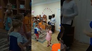 Елена Зацемирная .Совместное мероприятие с родителями в детском саду : Подвижные игры под музыку.