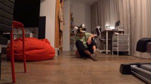 🔆КАК НАУЧИТЬСЯ СТОЯТЬ НА РУКАХ?🔆легко и просто))))))