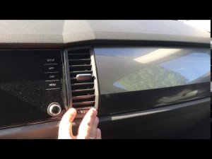 Шкода Кодиак 2020 скрипит панель