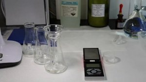 Приготовление и стандартизация децимолярного раствора соляной кислоты.