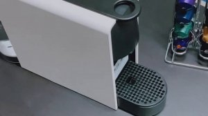 Nespresso : Essenza Mini Pure White C30 | #vlog #coffee #malaysia