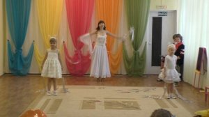 ТАНЕЦ "БЕЛЫЕ СНЕЖИНКИ"