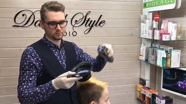 Puišu matu krāsošana. Matrix color Sync смотреть онлайн