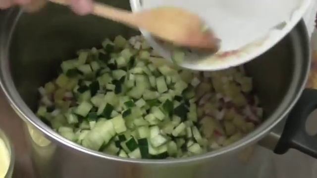 Окрошка Как приготовить окрошку Окрошка на сыворотке Майонез для окрошки.