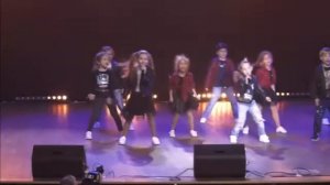 Районы-кварталы. Кавер «Звери». Марика Колесникова