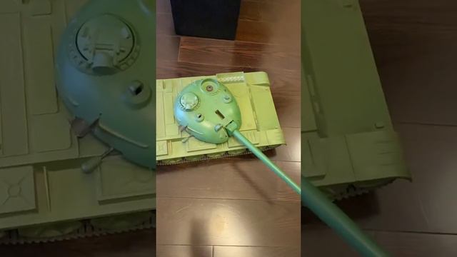 Танк Т-72 электромеханическая игрушка СССР «ЗИО Муром» г. Муром 2 смотреть онлайн