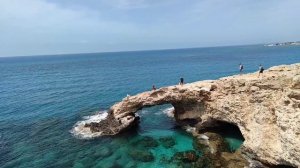 Кипр.Айя Напа, мост влюблённых(вот это прыжок!!) /Cyprus. Ayia Napa, Love Bridge(this is the jump!!