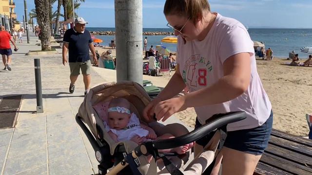 РОДИТЕЛИ ОТДЫХАЮТ! ПОЛУЧИЛИ ОЧЕРЕДНУЮ ПРОДУКТОВУЮ ПОМОЩЬ! НИКОЛЬ ТАКАЯ ГОВОРУШКА!🥰 смотреть онлайн