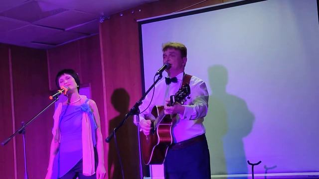 Узнаваемая песня из кинофильма Служебный роман!))) смотреть онлайн