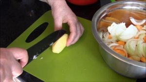 Курица, запеченная с картошкой и тыквой. Рецепт куриный.