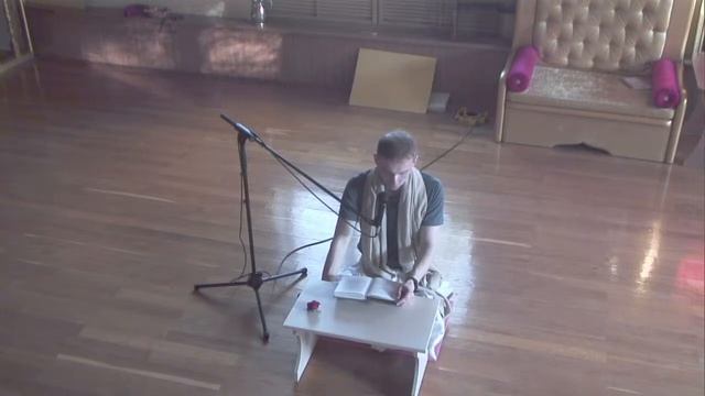 Уроки любви Шрилы Прабхупады. 2.5.22 смотреть онлайн
