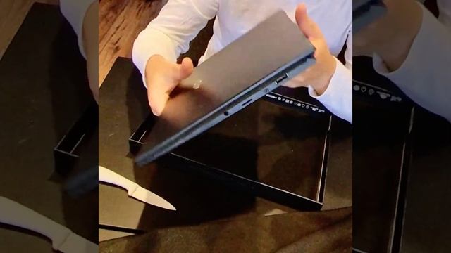 MSI Summit E14 EVO A12M (2022) - Unboxing Video смотреть онлайн