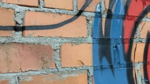 ART SOL Граффити на кирпичах с машинами в гараже