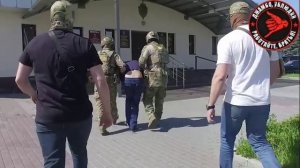 ФСБ показала видео с задержанием украинца, подозреваемого в шпионаже

ДЖАМБО?? (https://t.me/+YylQ