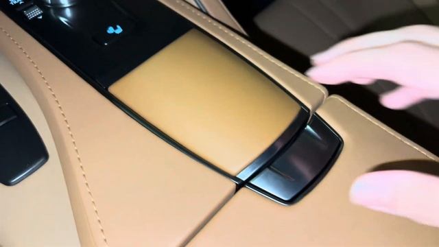 2024 Lexus LC500 Convertible Walkaround смотреть онлайн