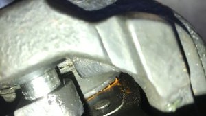 Почему суппорт наклоняется? Должен ходить вперед назад!