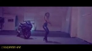 dance club