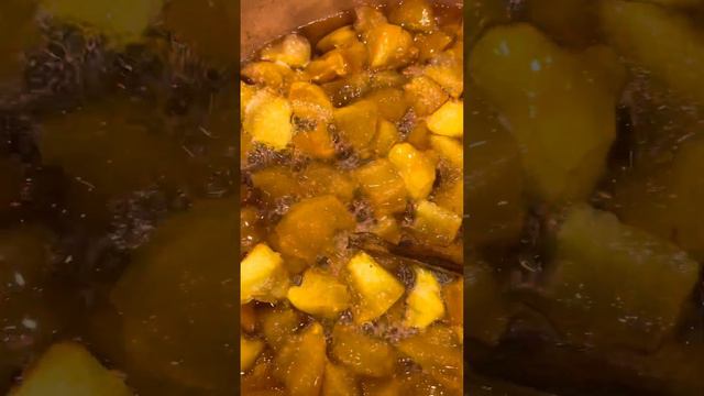 Янтарное варенье из айвы. Heyva mürəbbəsi. смотреть онлайн