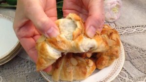 Круассаны из готового теста с абрикосовым джемом