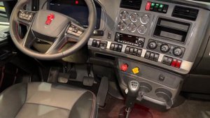 Modern & Innovative ! 2024 Kenworth T680 Signature Edition