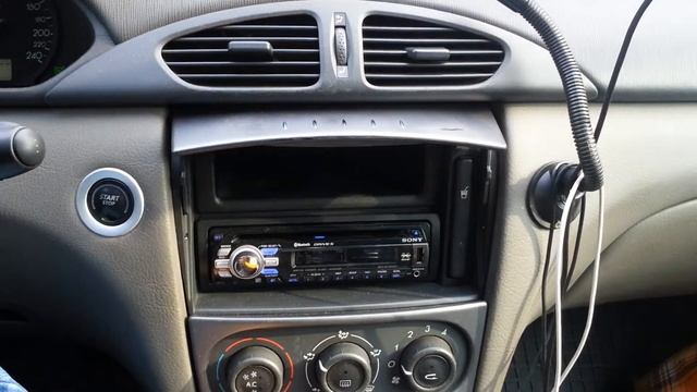 Renault Laguna II 1.9dCi 79KW Hatchback смотреть онлайн