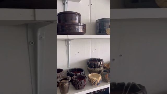 Делаю горшки для разных растений #горшок  #керамика #гончар #мох #растения