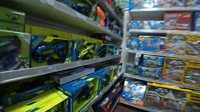 Эпицентр, покупка игрушек, вездеход и автомат смотреть онлайн