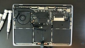 A1708 MacBook Pro 13" RETINA logic board removal