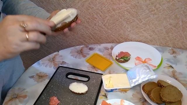 Бутерброды с форелью