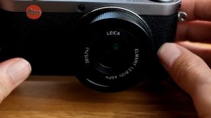 Review - The Cheapest Leica You Can Buy! - Leica X1