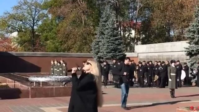 Марина Чернуха - Свет вечного огня - г. Липецк - площадь Героев 21 10 17 смотреть онлайн