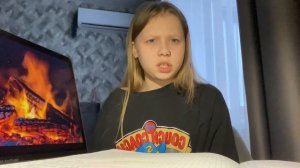 что взять в лагерь ?//рассказала что взять в лагерь в этом видео:)///