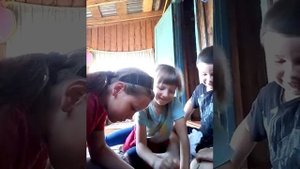 Наш влог рисуем страшные рисунки,.