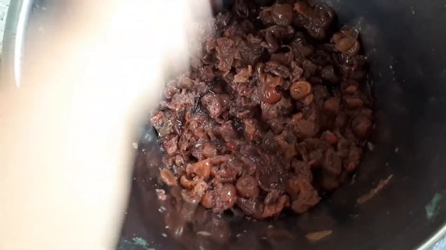 ЧТО ДЕЛАТЬ? ЕСЛИ ЧЕРЕШНЯ( ВИШНЯ)ЧЕРВИВАЯ