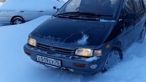 Штурмуем сугробы на Nissan Prairie NM11