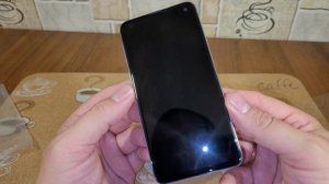 Флагман 2019 года в 2022. Восстановленный Samsung galaxy s10e с Aliexpress.