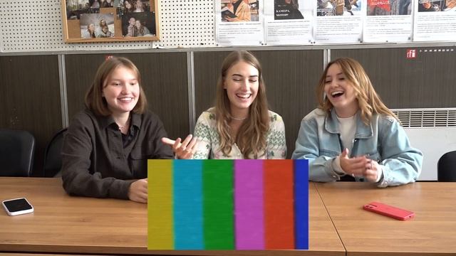 Корреспонденты М9 смотрят свои старые видеовизитки — смех, подколы и советы смотреть онлайн