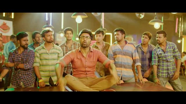 Gemini Ganeshanum Suruli Raajanum Scenes | Thambi Cuttingu Song | Atharvaa comes to meet Pranitha смотреть онлайн