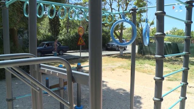 В Севастополе продолжают благоустраивать дворы смотреть онлайн