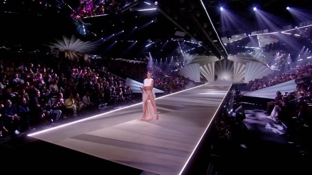 Halsey_Victoria’s Secret 2018 1080p.mp4